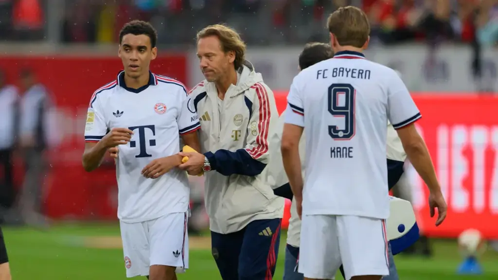FC Bayern – Schock um Jamal Musiala: Uli Hoeneß reagiert: „Da war ich sprachlos“