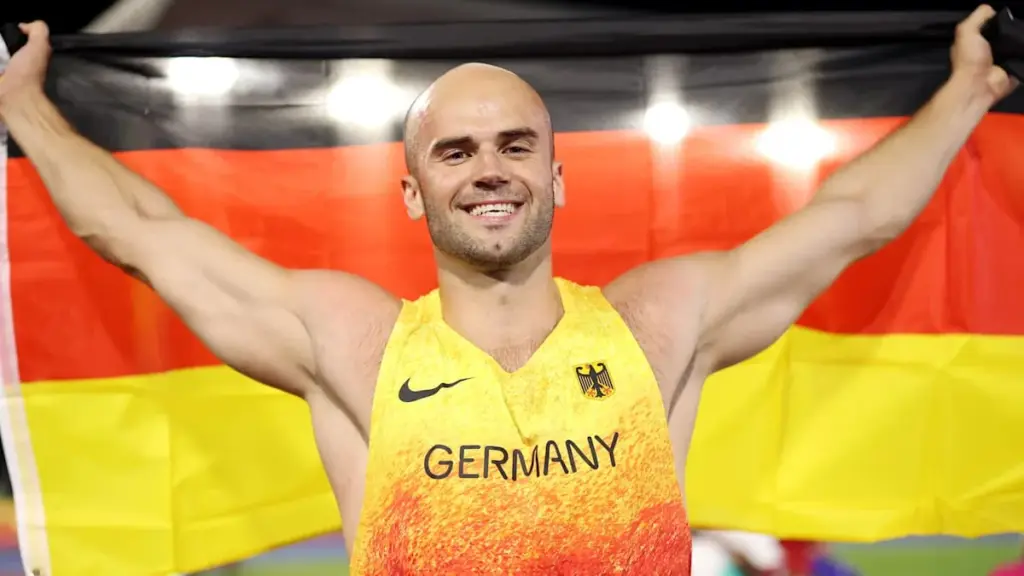 Julian Weber: EM-Gold mit Mega-Wurf. Nick Thumm holt Silber - BILD
